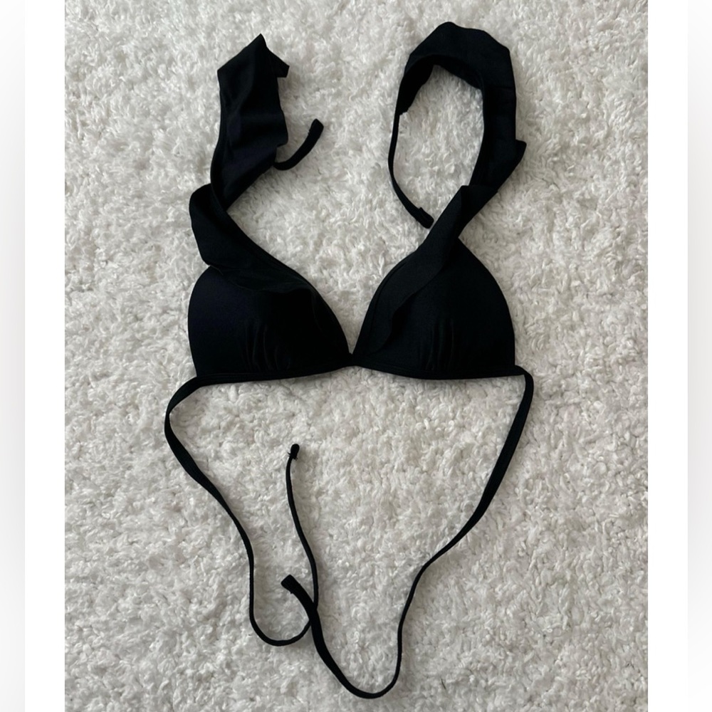 Black bikini top